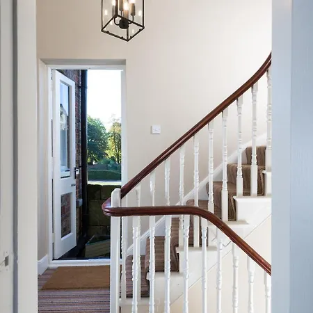 아파트 Priestley House Centre-free Parking